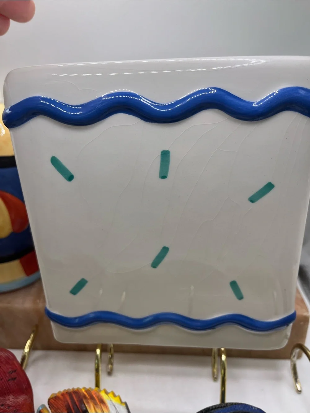 Coco Dowley Bacova Guild Ceramic Colorful Fish Tissue Cover Soap Dispenser Hooks